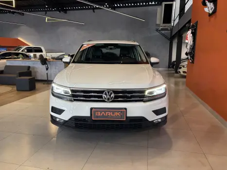 VOLKSWAGEN Tiguan 1.4 250 TSI TOTAL FLEX ALLSPACE COMFORTLINE TURBO AUTOM�TICO TIPTRONIC, Foto 7