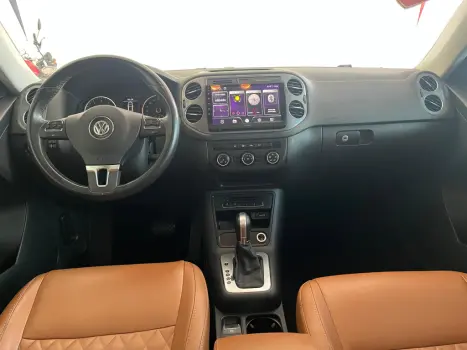 VOLKSWAGEN Tiguan 1.4 16V 4P TSI TURBO DSG AUTOM�TICO, Foto 9