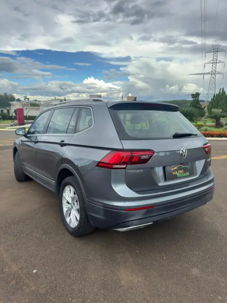 VOLKSWAGEN Tiguan 1.4 250 TSI TOTAL FLEX ALLSPACE COMFORTLINE TURBO AUTOM�TICO TIPTRONIC, Foto 7