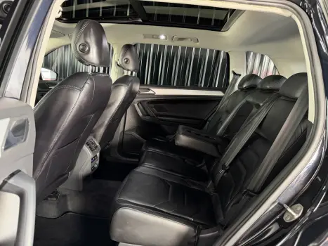 VOLKSWAGEN Tiguan 1.4 250 TSI TOTAL FLEX ALLSPACE TURBO AUTOM�TICO TIPTRONIC, Foto 11