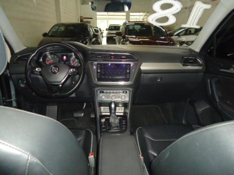 VOLKSWAGEN Tiguan 1.4 250 TSI TOTAL FLEX ALLSPACE COMFORTLINE TURBO AUTOM�TICO TIPTRONIC, Foto 4