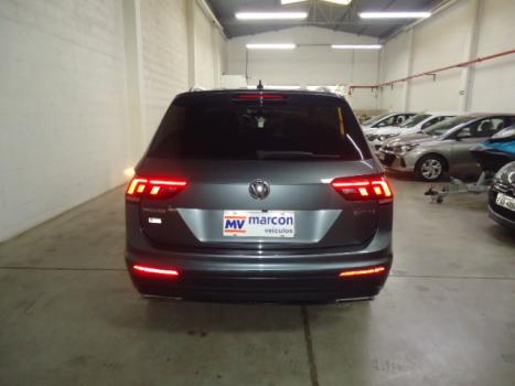 VOLKSWAGEN Tiguan 1.4 250 TSI TOTAL FLEX ALLSPACE COMFORTLINE TURBO AUTOM�TICO TIPTRONIC, Foto 11