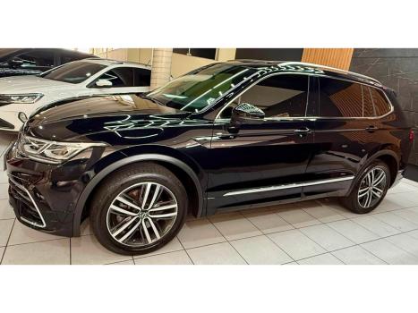 VOLKSWAGEN Tiguan 1.4 250 TSI TOTAL FLEX ALLSPACE COMFORTLINE TURBO AUTOM�TICO TIPTRONIC, Foto 4