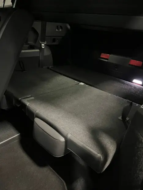 VOLKSWAGEN Tiguan 2.0 350 TSI TOTAL FLEX ALLSPACE R-LINE 4-MOTION TURBO AUTOM�TICO DSG, Foto 20