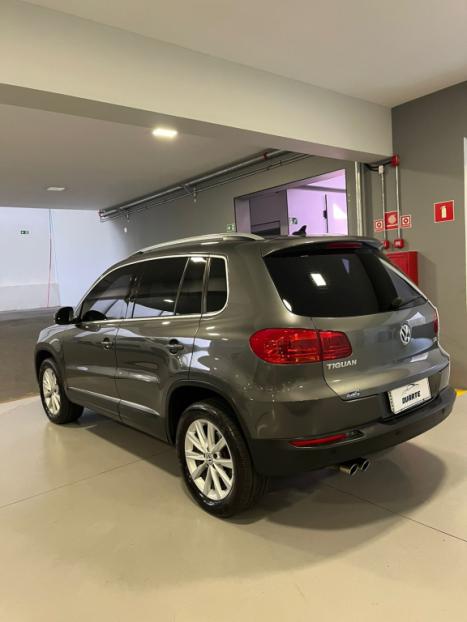 VOLKSWAGEN Tiguan 2.0 16V 4P TSI 4WD TURBO AUTOM�TICO, Foto 6