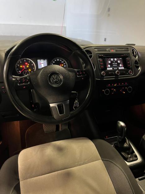 VOLKSWAGEN Tiguan 2.0 16V 4P TSI 4WD TURBO AUTOM�TICO, Foto 17