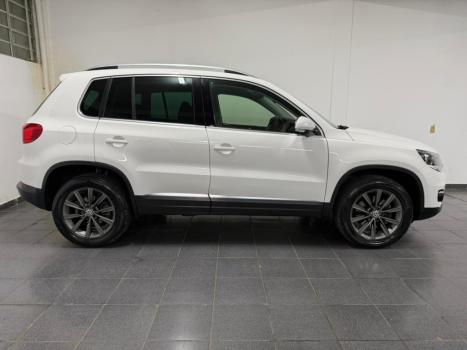 VOLKSWAGEN Tiguan 2.0 16V 4P TSI 4WD TURBO AUTOM�TICO, Foto 4