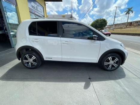 VOLKSWAGEN UP 1.0 4P FLEX 170 TSI XTREME, Foto 4
