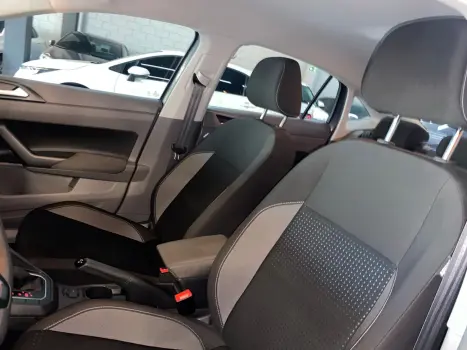 VOLKSWAGEN Virtus 1.0 4P 200 TSI FLEX COMFORTLINE AUTOMTICO, Foto 11
