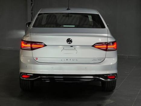 VOLKSWAGEN Virtus 1.0 4P 200 TSI FLEX HIGHLINE AUTOM�TICO, Foto 4