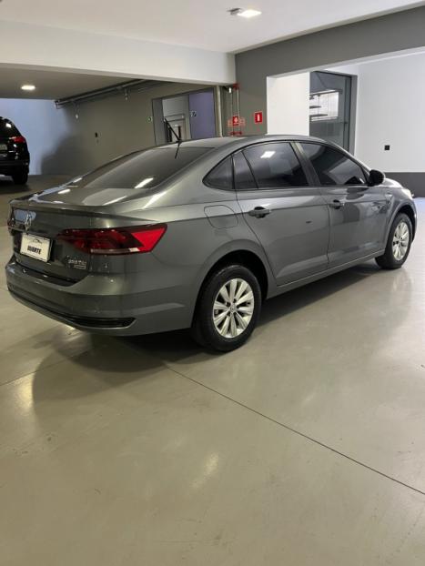 VOLKSWAGEN Virtus 1.0 4P 200 TSI FLEX COMFORTLINE AUTOMTICO, Foto 4