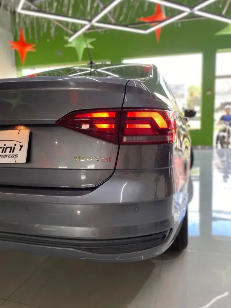 VOLKSWAGEN Virtus 1.0 4P 200 TSI FLEX COMFORTLINE AUTOM�TICO, Foto 10