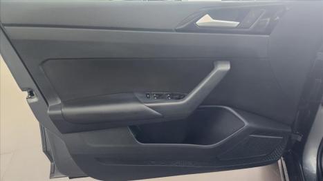 VOLKSWAGEN Virtus 1.0 4P 200 TSI FLEX COMFORTLINE AUTOM�TICO, Foto 9