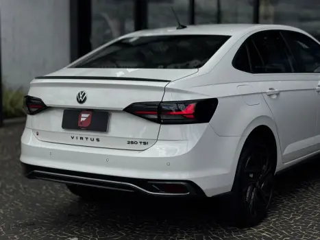 VOLKSWAGEN Virtus 1.4 4P 250 TSI EXCLUSIVE AUTOM�TICO, Foto 15