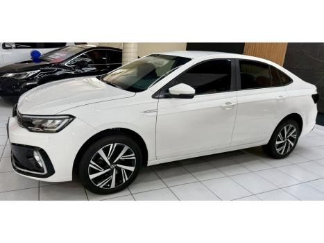 VOLKSWAGEN Virtus 1.0 4P 200 TSI FLEX HIGHLINE AUTOM�TICO, Foto 4