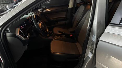 VOLKSWAGEN Virtus 1.0 4P 200 TSI FLEX HIGHLINE AUTOM�TICO, Foto 17