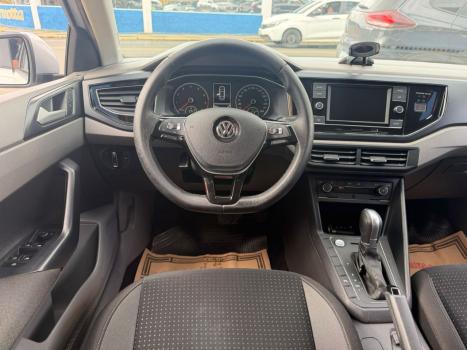 VOLKSWAGEN Virtus 1.0 4P 200 TSI FLEX COMFORTLINE AUTOM�TICO, Foto 9