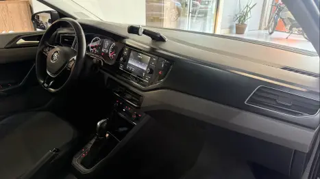 VOLKSWAGEN Virtus 1.0 4P 200 TSI FLEX COMFORTLINE AUTOM�TICO, Foto 3