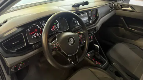 VOLKSWAGEN Virtus 1.0 4P 200 TSI FLEX COMFORTLINE AUTOM�TICO, Foto 4