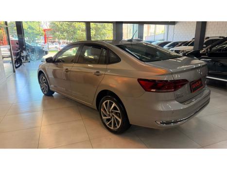 VOLKSWAGEN Virtus 1.0 4P 200 TSI FLEX HIGHLINE AUTOM�TICO, Foto 8
