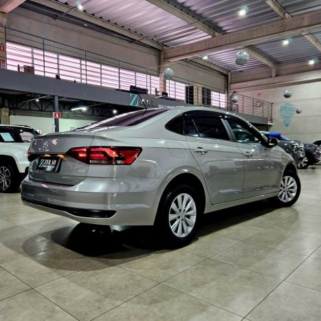 VOLKSWAGEN Virtus 1.6 4P MSI FLEX AUTOMÁTICO, Foto 4