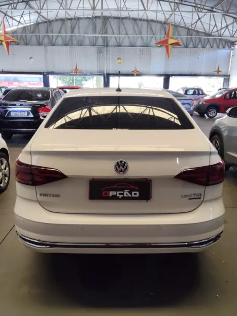 VOLKSWAGEN Virtus 1.0 4P 200 TSI FLEX HIGHLINE AUTOMÁTICO, Foto 10