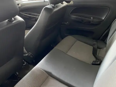 VOLKSWAGEN Voyage 1.6 4P FLEX, Foto 10