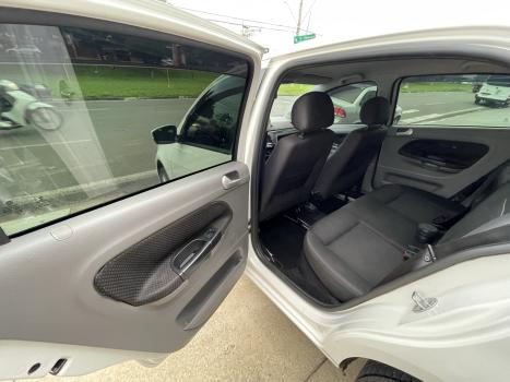 VOLKSWAGEN Voyage 1.6 4P COMFORTLINE FLEX, Foto 11