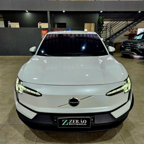 VOLVO EX30 51 KW 4P ELTRICO CORE, Foto 2