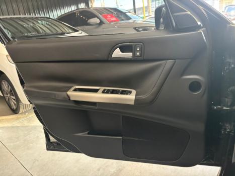 VOLVO S40 2.5 4P T5 TURBO AUTOM�TICO, Foto 14