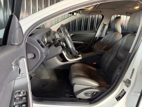 VOLVO S60 2.0 4P T4 MOMENTUM TURBO AUTOM�TICO, Foto 9