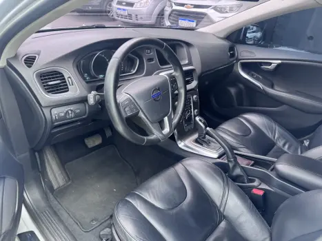 VOLVO V40 2.0 4P T4 DYNAMIC TURBO AUTOM�TICO, Foto 2