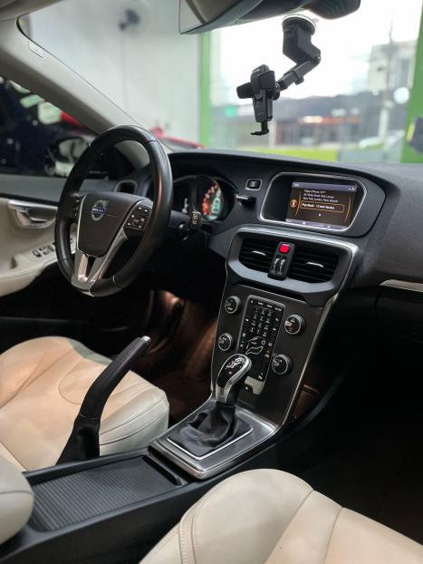 VOLVO V40 2.0 4P T4 DYNAMIC TURBO AUTOM�TICO, Foto 2