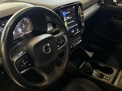 VOLVO XC40 2.0 16V 4P T5 TURBO MOMENTUM AWD GEARTRONIC AUTOM�TICO, Foto 4