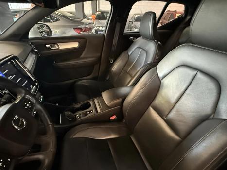 VOLVO XC40 2.0 16V 4P T5 TURBO MOMENTUM AWD GEARTRONIC AUTOM�TICO, Foto 9