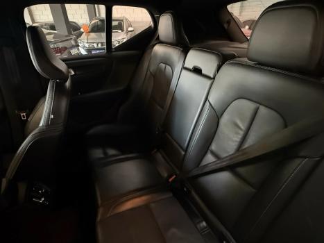 VOLVO XC40 2.0 16V 4P T5 TURBO MOMENTUM AWD GEARTRONIC AUTOM�TICO, Foto 13
