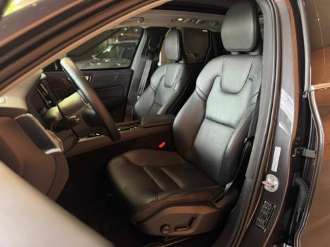 VOLVO XC60 2.0 16V 4P T8 RECHARGE HBRIDO INSCRIPTION EXPRESSION AWD TURBO GEARTRONIC AUTOMTICO, Foto 10