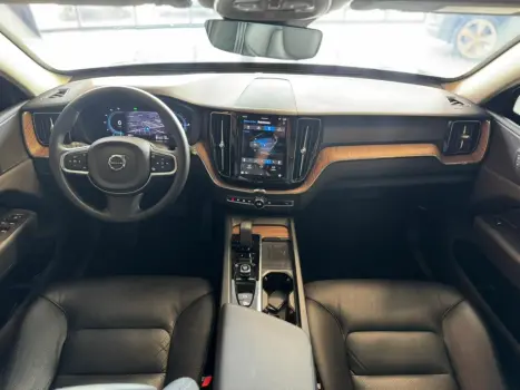 VOLVO XC60 2.0 16V 4P T8 RECHARGE HBRIDO INSCRIPTION EXPRESSION AWD TURBO GEARTRONIC AUTOMTICO, Foto 13