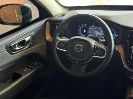 VOLVO XC60 2.0 16V 4P T8 RECHARGE HBRIDO INSCRIPTION EXPRESSION AWD TURBO GEARTRONIC AUTOMTICO, Foto 16