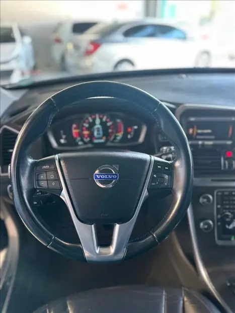 VOLVO XC60 2.0 4P DYNAMIC T5 TURBO AUTOMTICO, Foto 4