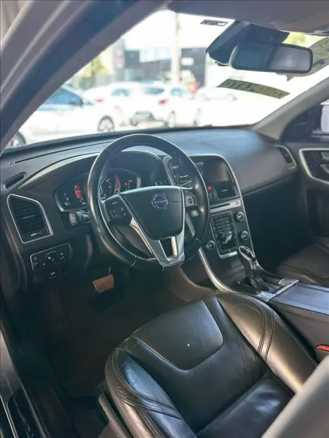 VOLVO XC60 2.0 4P DYNAMIC T5 TURBO AUTOMTICO, Foto 5