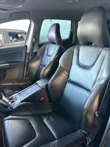 VOLVO XC60 2.0 4P DYNAMIC T5 TURBO AUTOMTICO, Foto 7
