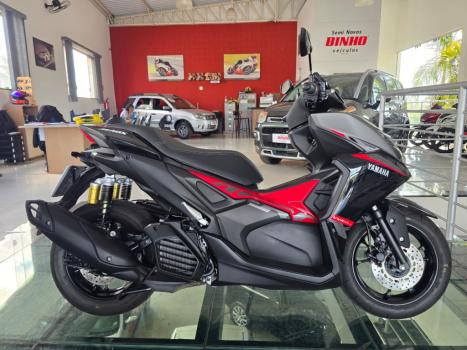 YAMAHA Aerox 160 ABS, Foto 2