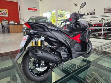 YAMAHA Aerox 160 ABS, Foto 4