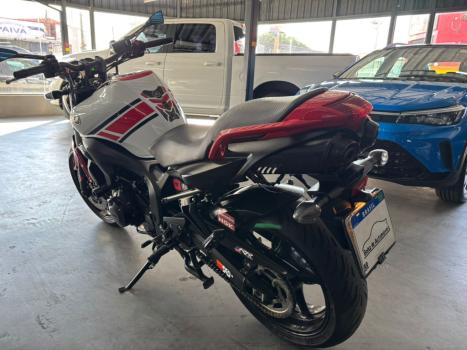 YAMAHA Fazer 600 S, Foto 2
