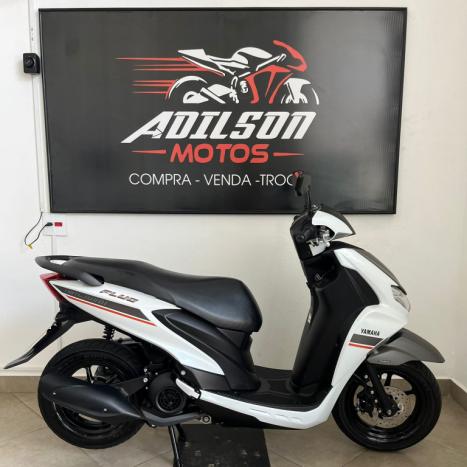 YAMAHA Fluo 125 ABS, Foto 1