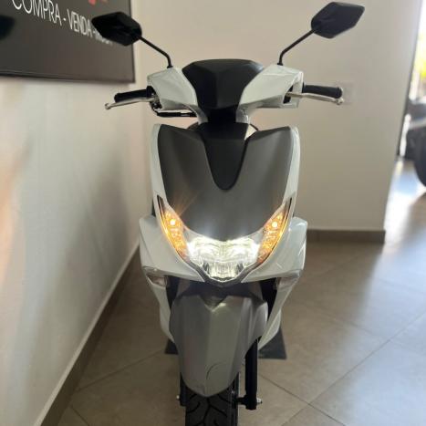 YAMAHA Fluo 125 ABS, Foto 10