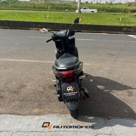 YAMAHA Fluo 125 ABS, Foto 4
