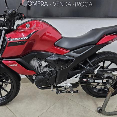 YAMAHA FZ 15 Fazer ABS, Foto 8