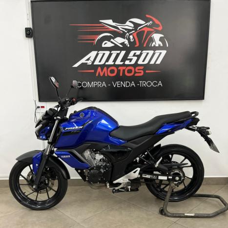 YAMAHA FZ 15 Fazer ABS, Foto 6